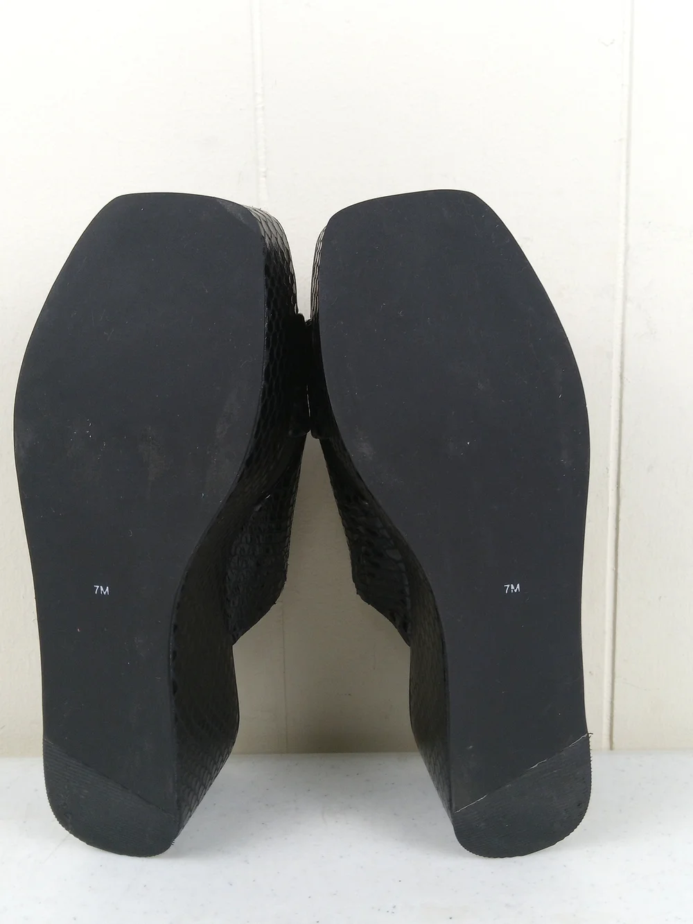 Matisse Holden Platform Slide Sandals Black Snake Embossed Leather Slip On 7